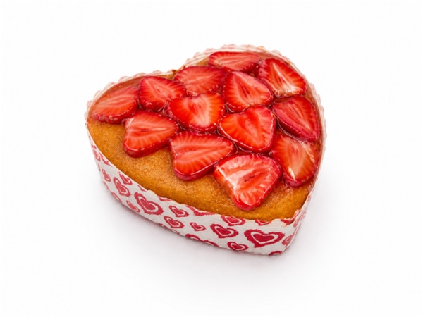 Hartcake met verse aardbeien