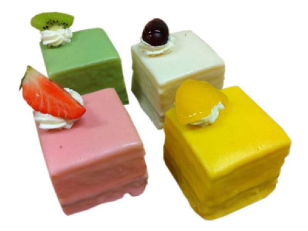 Pinkster petit four